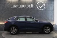 Alfa Romeo Stelvio vaihtoauto