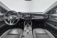 Alfa Romeo Stelvio vaihtoauto