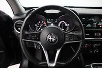 Alfa Romeo Stelvio vaihtoauto