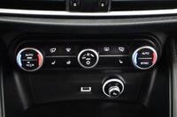 Alfa Romeo Stelvio vaihtoauto