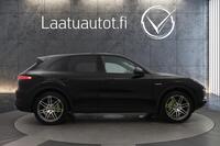Porsche Cayenne vaihtoauto