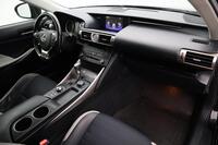 Lexus IS vaihtoauto