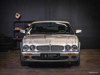 Jaguar XJR vaihtoauto