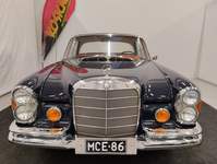 Mercedes-Benz 220 vaihtoauto