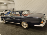 Mercedes-Benz 220 vaihtoauto