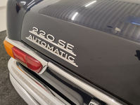 Mercedes-Benz 220 vaihtoauto