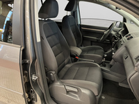 Volkswagen Touran vaihtoauto