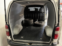 Toyota Hiace vaihtoauto