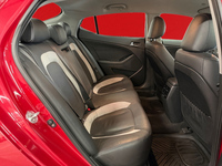 Kia Optima vaihtoauto