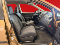 Nissan Tiida vaihtoauto