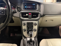 Volvo V40 Cross Country vaihtoauto