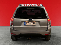 Subaru Forester vaihtoauto