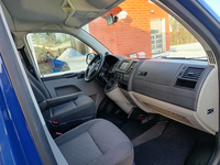 Volkswagen Caravelle vaihtoauto