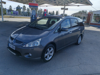 Mitsubishi Grandis vaihtoauto