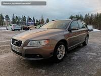 Volvo V70 vaihtoauto