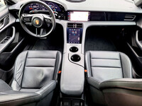 Porsche Taycan vaihtoauto