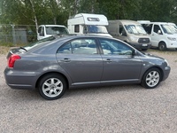 Toyota Avensis vaihtoauto