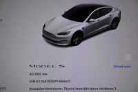 Tesla Model S vaihtoauto