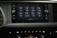 Volkswagen Caravelle vaihtoauto