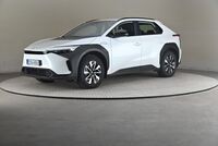 Toyota bZ4X vaihtoauto