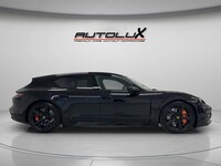 Porsche Taycan vaihtoauto