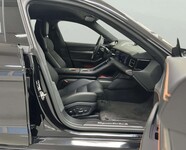 Porsche Taycan vaihtoauto