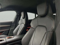 Porsche Taycan vaihtoauto