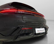 Porsche Taycan vaihtoauto