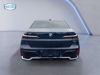 BMW i7 vaihtoauto