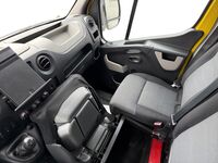 Nissan NV400 vaihtoauto