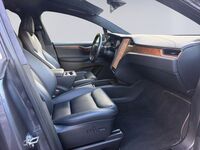 Tesla Model X vaihtoauto