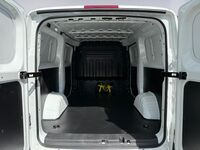 Maxus e-Deliver 5 vaihtoauto