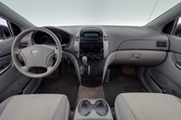 Toyota Sienna vaihtoauto