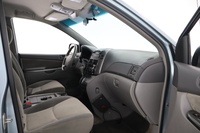 Toyota Sienna vaihtoauto
