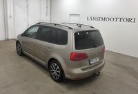 Volkswagen Touran vaihtoauto