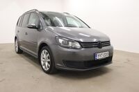 Volkswagen Touran vaihtoauto