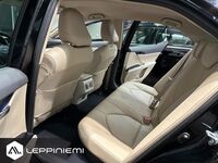 Toyota Camry vaihtoauto