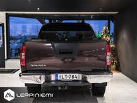 Nissan Navara vaihtoauto