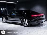 Porsche Taycan vaihtoauto