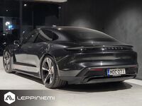 Porsche Taycan vaihtoauto