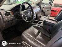 Chevrolet Suburban vaihtoauto