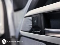 Land Rover Defender vaihtoauto