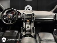 Porsche Cayenne vaihtoauto