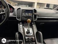 Porsche Cayenne vaihtoauto