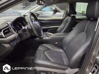 Toyota Camry vaihtoauto