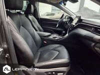 Toyota Camry vaihtoauto