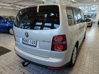 Volkswagen Touran vaihtoauto