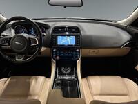 Jaguar XE vaihtoauto