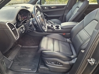 Porsche Cayenne vaihtoauto