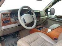 Ford Excursion vaihtoauto